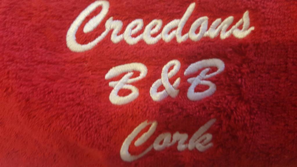 Creedons Traditional Irish Welcome Inn B&B Cork Esterno foto